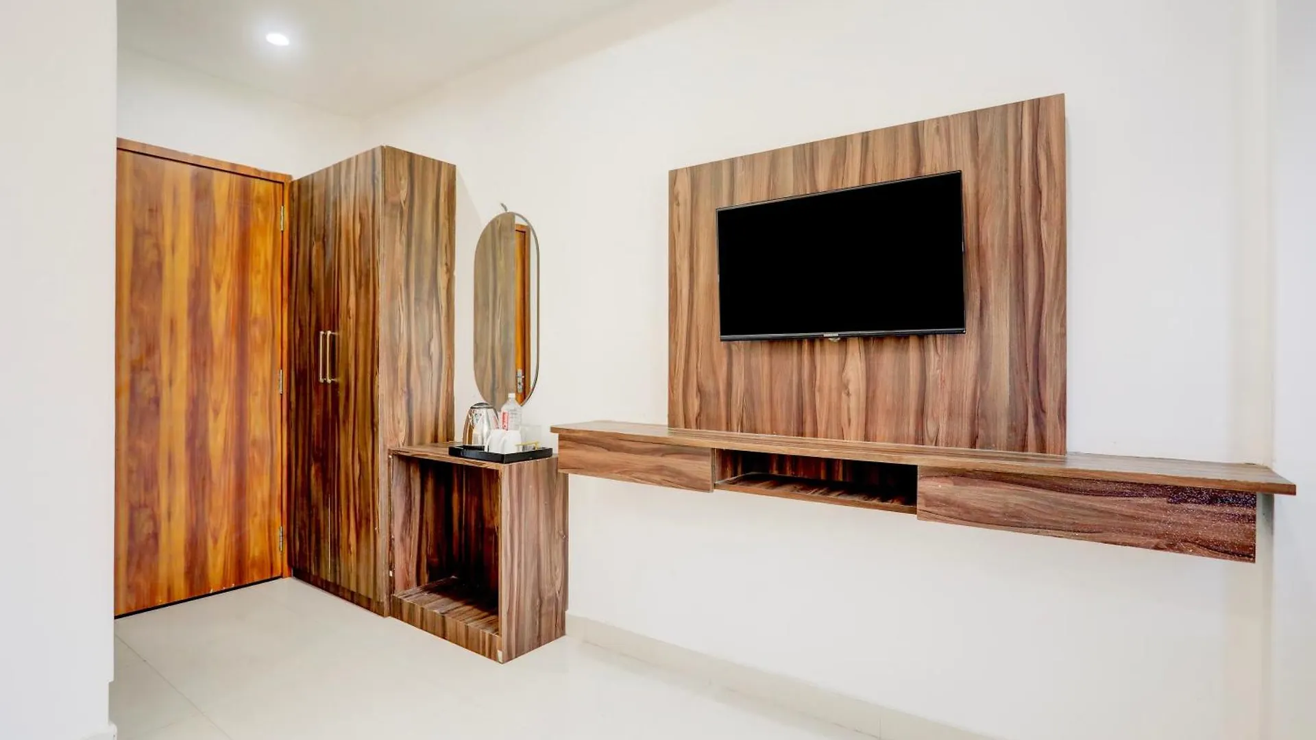 Hotel O Natraj Paying Guest House Варанаси