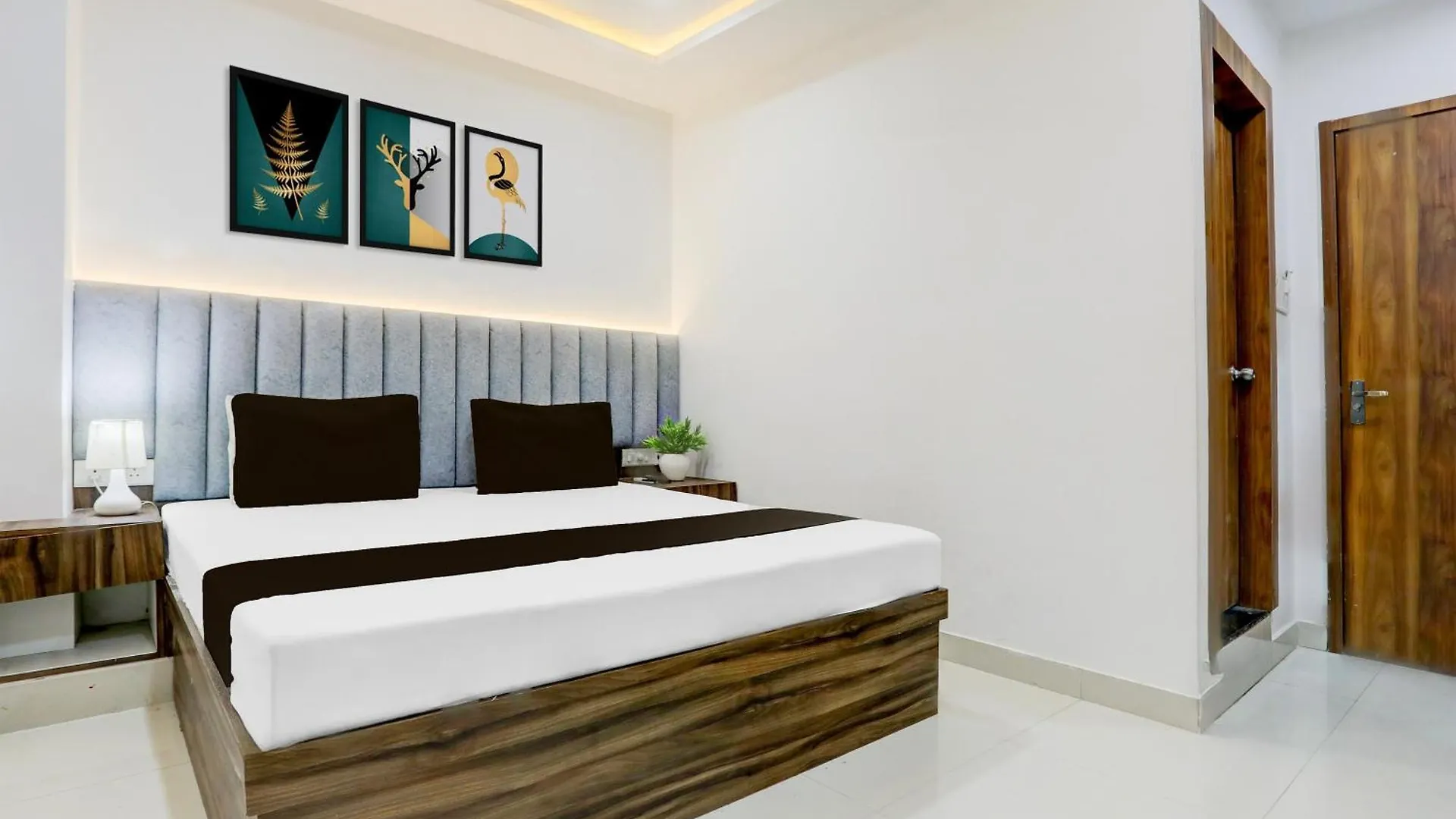 Hotel O Natraj Paying Guest House Варанаси